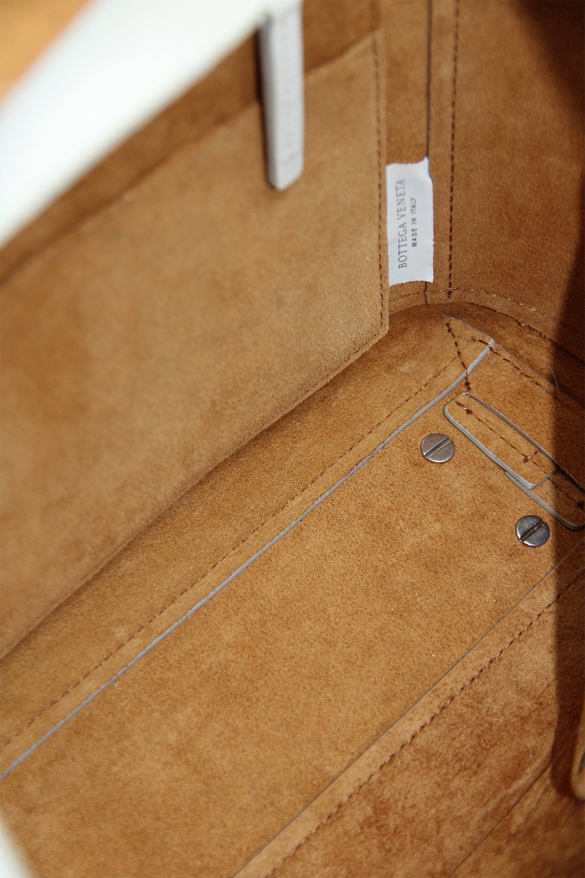 Botteg Veneta Leather Arco small