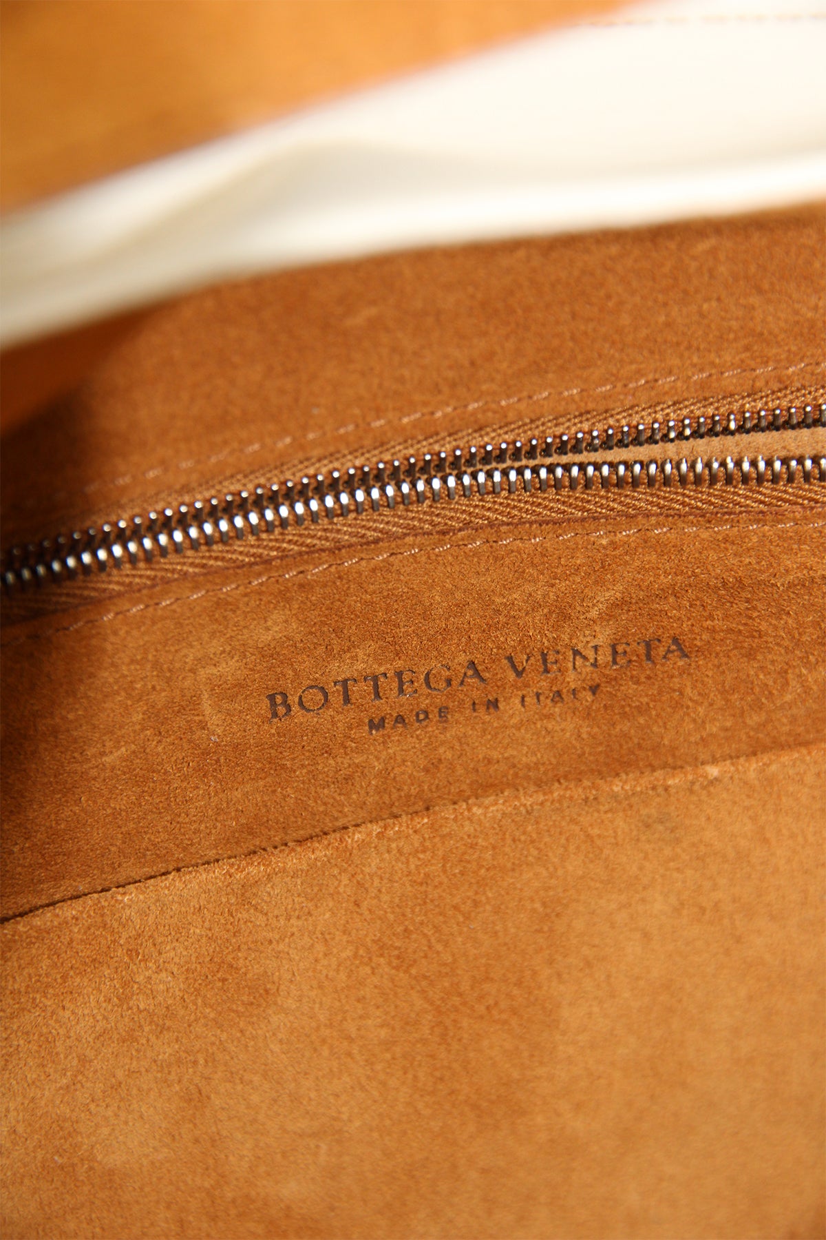 Botteg Veneta Leather Arco small