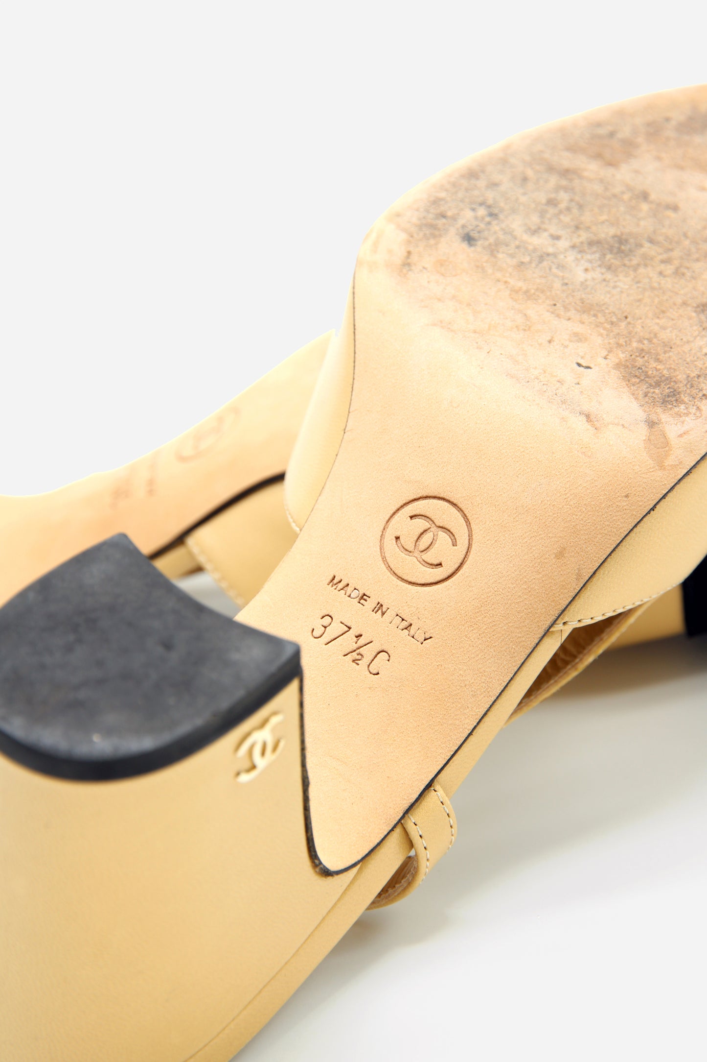 Chanel Interlocking CC Logo Leather Slingback Pumps