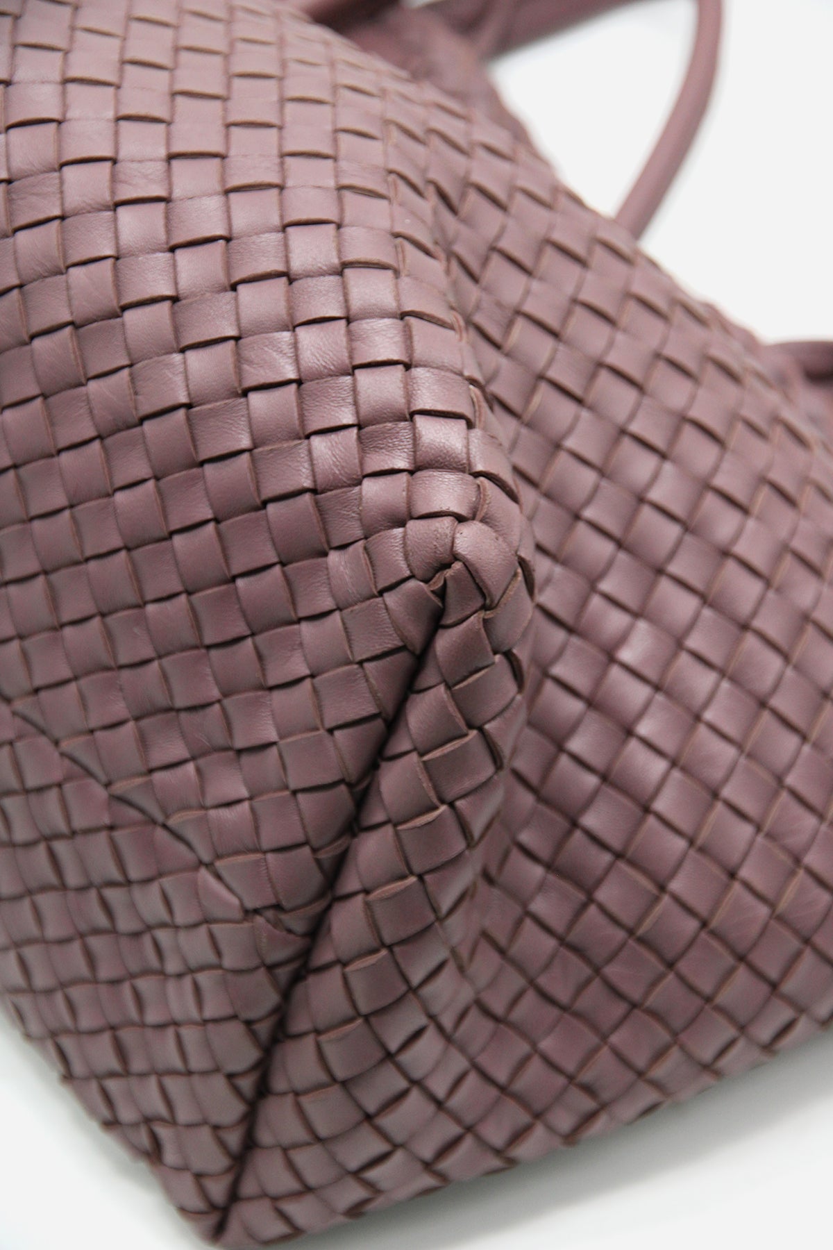 Bottega Veneta Intrecciato Medium Cabat
