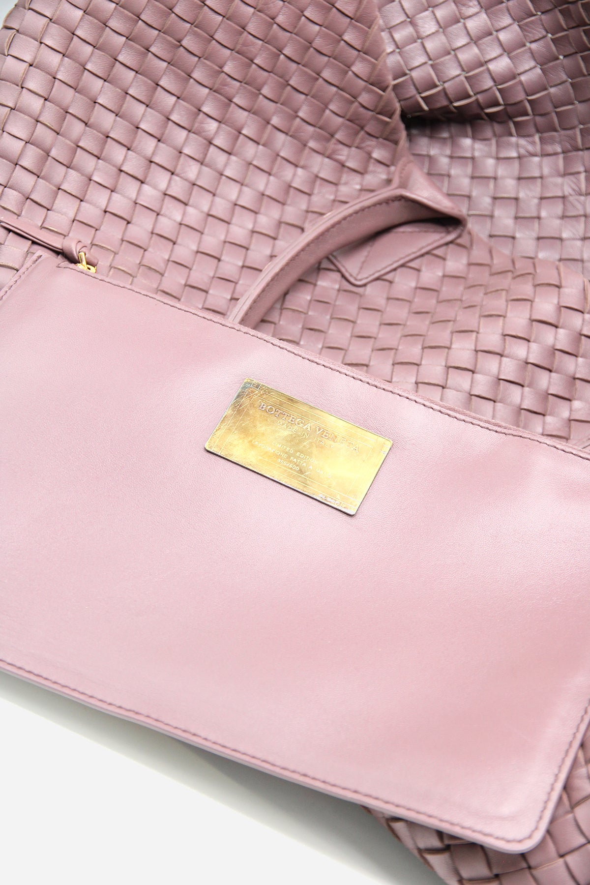 Bottega Veneta Intrecciato Medium Cabat