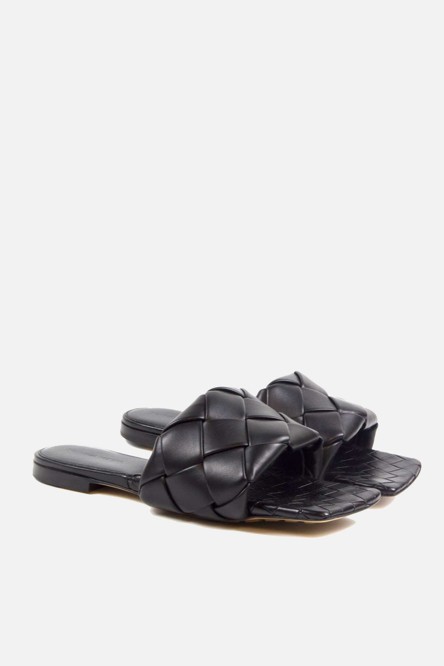 Nappa Maxi Intrecciato Lido Flat Sandals