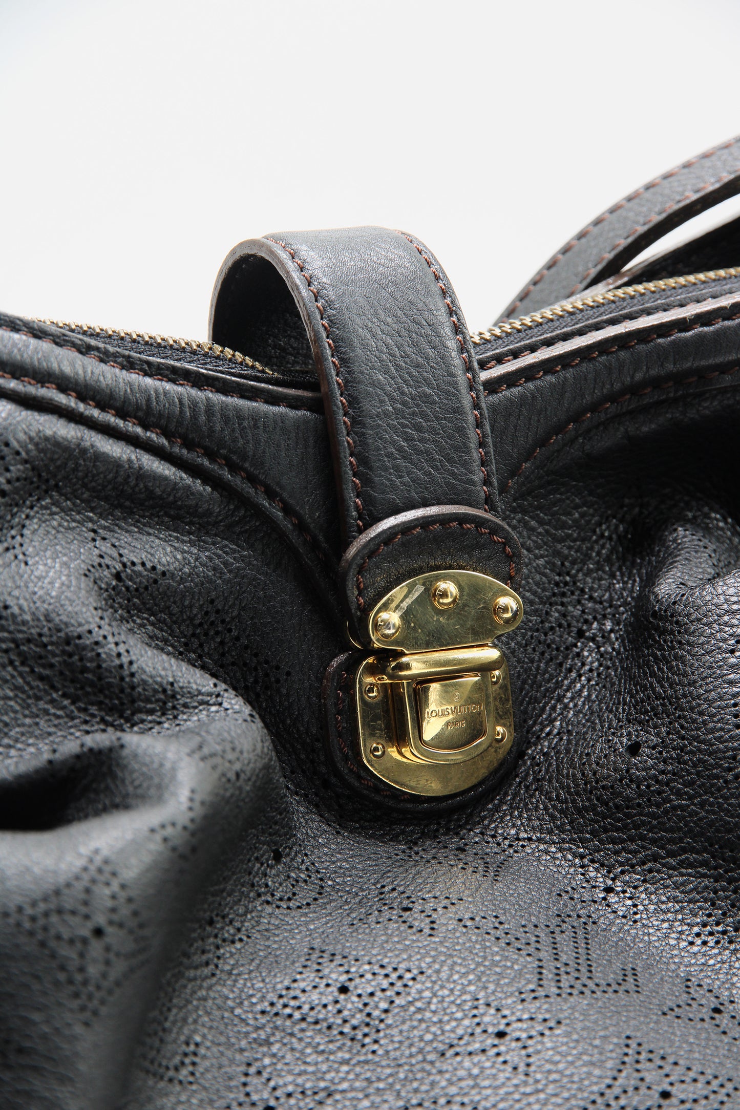 Louis Vuitton Monogram Mahina Hobo