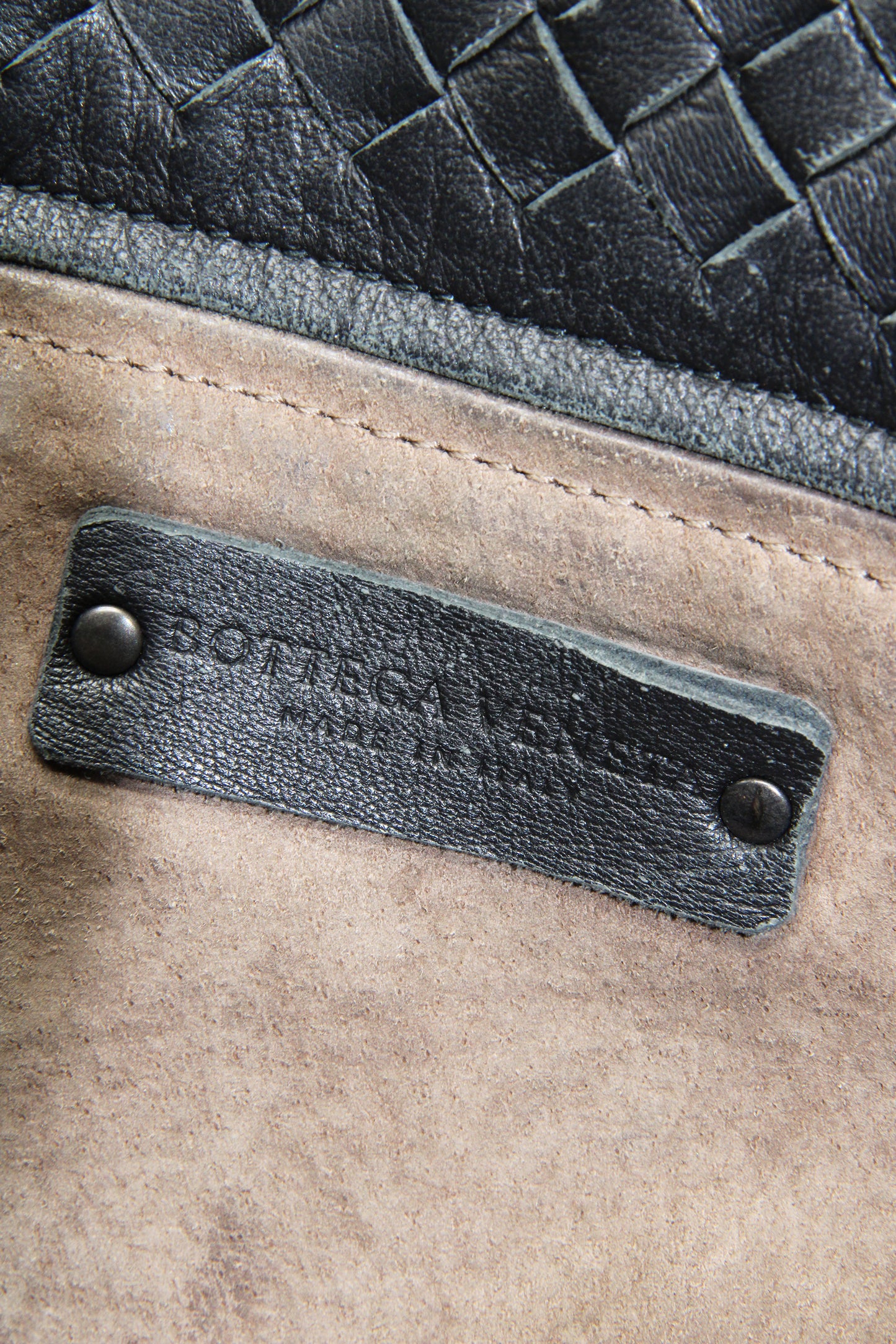 Bottega Veneta Intrecciato Garda Shoulder Bag